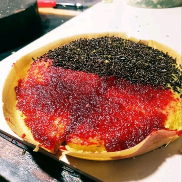 Terang Bulan Cokelat Strawberry
